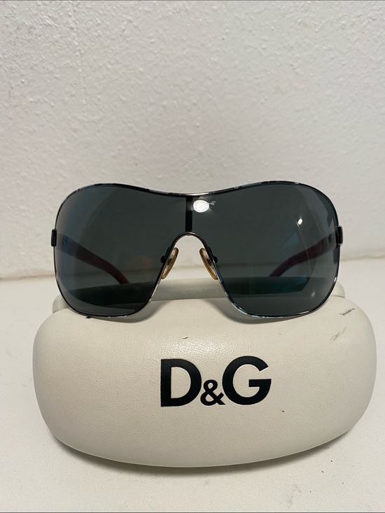 D&G Accessories - D&G Womens Shield Sunglasses in Dark Gray and Black